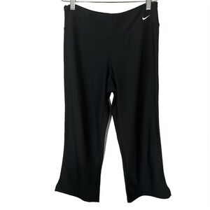 Nike FitDry Cropped Black Athletic Leggings Size S (4-6)